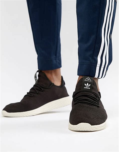 adidas Originals – PW Tennis HU – Schwarze Sneaker 